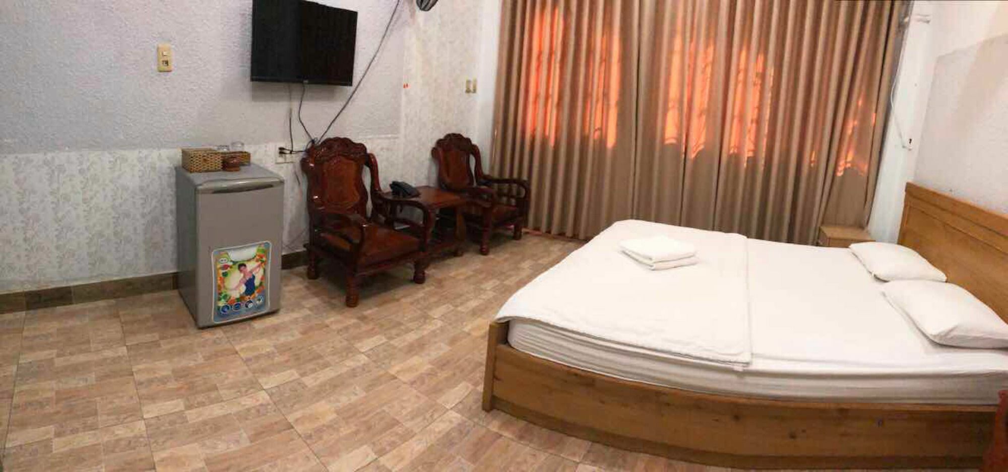 Khach San Le Vy Khách sạn 2*
